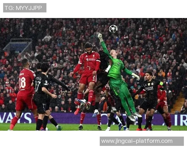 中超激战巴黎圣日耳曼大胜拜仁红牌事件引发全场热议